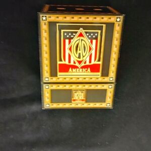 CAO America Monument empty cigar box